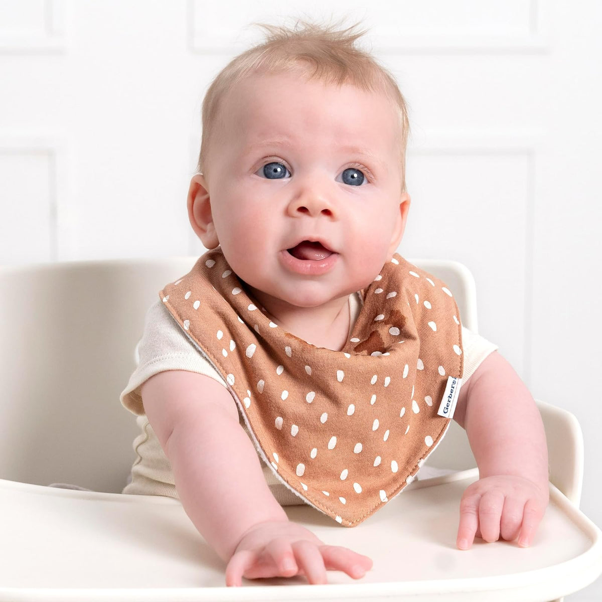 Gerber Bandana Bibs Babero Unisex bebé | Paquete de 10 baberos unisex con broches ajustables para un ajuste cómodo en recién nacidos y bebés.