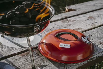 Gas One - Parrilla portátil de 14 pulgadas con tapa de bloqueo de 3 puntos para preservación del calor - Sistema de ventilación doble - Parrilla de carbón pequeña para patio trasero, camping, barco
