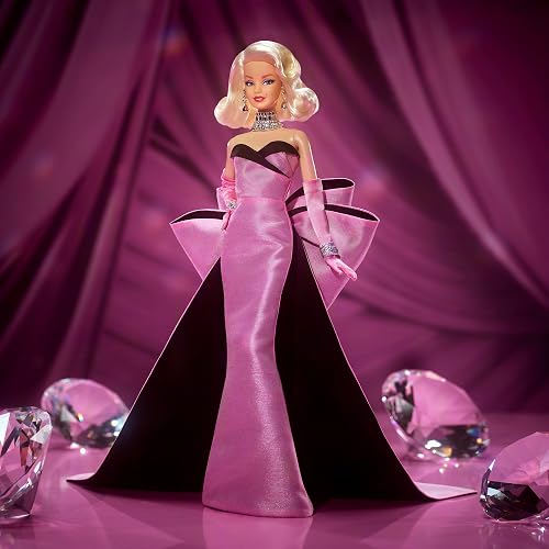 Barbie Signature Muñeca de Colección Marilyn Monroe 6Y+ | Lleva un vestido rosa que incluye lazo de gran tamaño, muñeca esculpida con cabello rubio, aspecto de la película