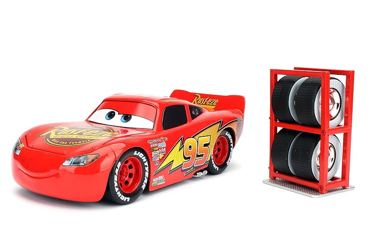 Disney Pixar Cars 3 1:24 Lightning Mcqueen Automóvil Fundido a presión con Estante para neumáticos (99751)
