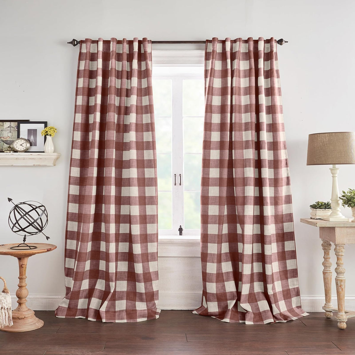 Elrene Home Fashions Cortina Oscurecedora Grainger a Cuadros - Rojo - 132.1An x 241.3Al cm (1 Paneles)
