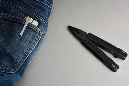 Victorinox Clip Para Swiss Tool, Plateado | Clip de transporte compacto para herramientas multifuncionales. Ideal para EDC y exteriores. Acero inoxidable. 59 mm.