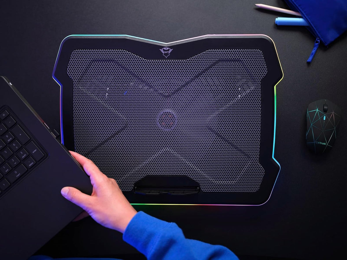Trust Gaming GXTrust 1126 Aura Base de Refrigeración para Laptop Gamer de hasta 17.3” – Ventilador de 7.8", Modo Silencioso, Ángulos Ajustables, Iluminación Multicolor