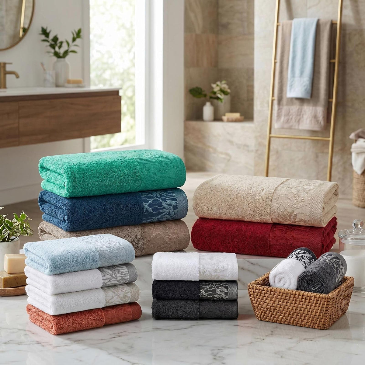 Superior Juego de Toallas de algodón de 8 Piezas, Borde Floral Jacquard Dobby, Secado rápido, baño Decorativo, Ducha, baño, Incluye 2 cuerpos, 2 Manos, 4 Toallas de Rostro, colección Wisteria, Blanco
