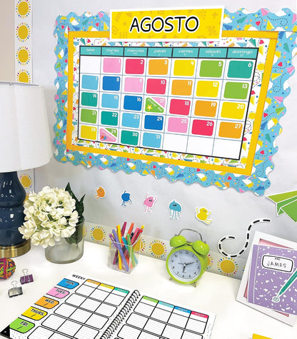 Carson Dellosa Happy Place - Juego de 139 piezas de calendario español, cabecera mensual, día festivo, cobertura de números, estaciones, clima, tabla de días de la semana, ESL o aula bilingüe, tablero