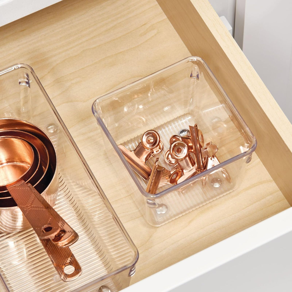 iDesign - Contenedores organizadores de cajones de plástico para cocina, baño y computadora, juego de 6 unidades, transparente