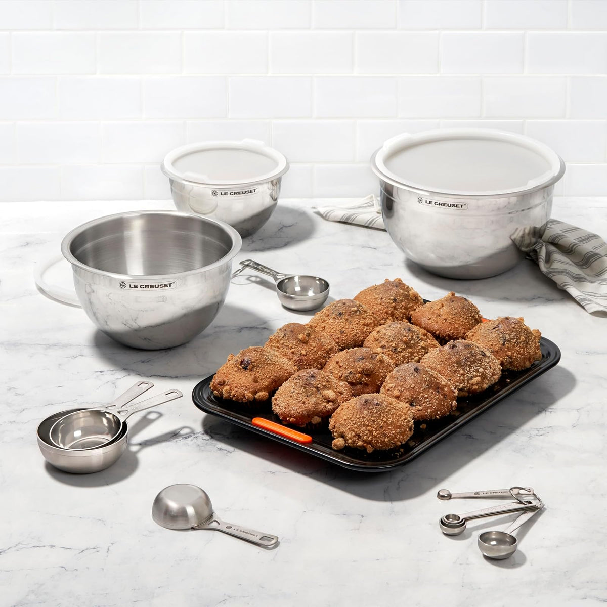 Le Creuset Juego de 4 tazas medidoras de acero inoxidable | El juego incluye: 1/4, 1/3, 1/2 y 1 taza