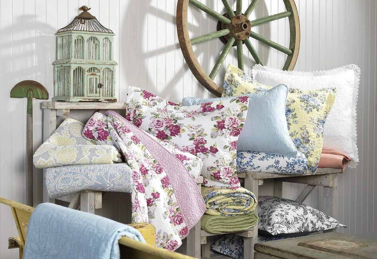 Laura Ashley - Juego de edredón Individual, Ropa de Cama Reversible de algodón con Funda a Juego, decoración del hogar Inspirada en la Granja (Estampado de Patchwork Azul, tamaño Individual)