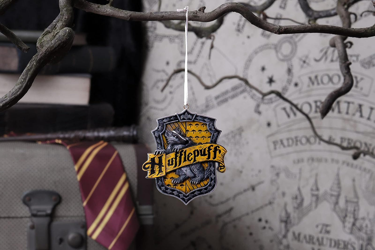 Nemesis Now Harry Potter Hufflepuff - Adorno Colgante con Escudo de Harry Potter, Amarillo, 8 cm