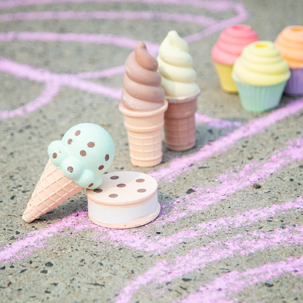 Melissa & Doug - Juego de tizas para helados y pasteles, artes y manualidades para niños, gis para acera para niños a partir de 3 años