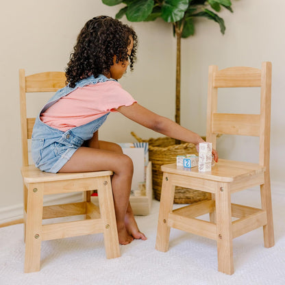Melissa & Doug Sillas de Madera Sólida, Sillas para Niños, Muebles de un Ligero Acabado para la Habitación de Juegos, Construcción Duradera, 2 Sillas