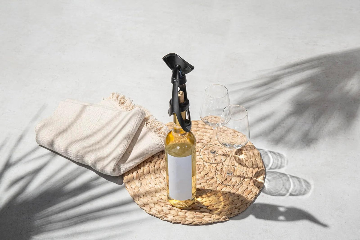 Vacu Vin Twister Sacacorchos con agarre para botellas, color negro