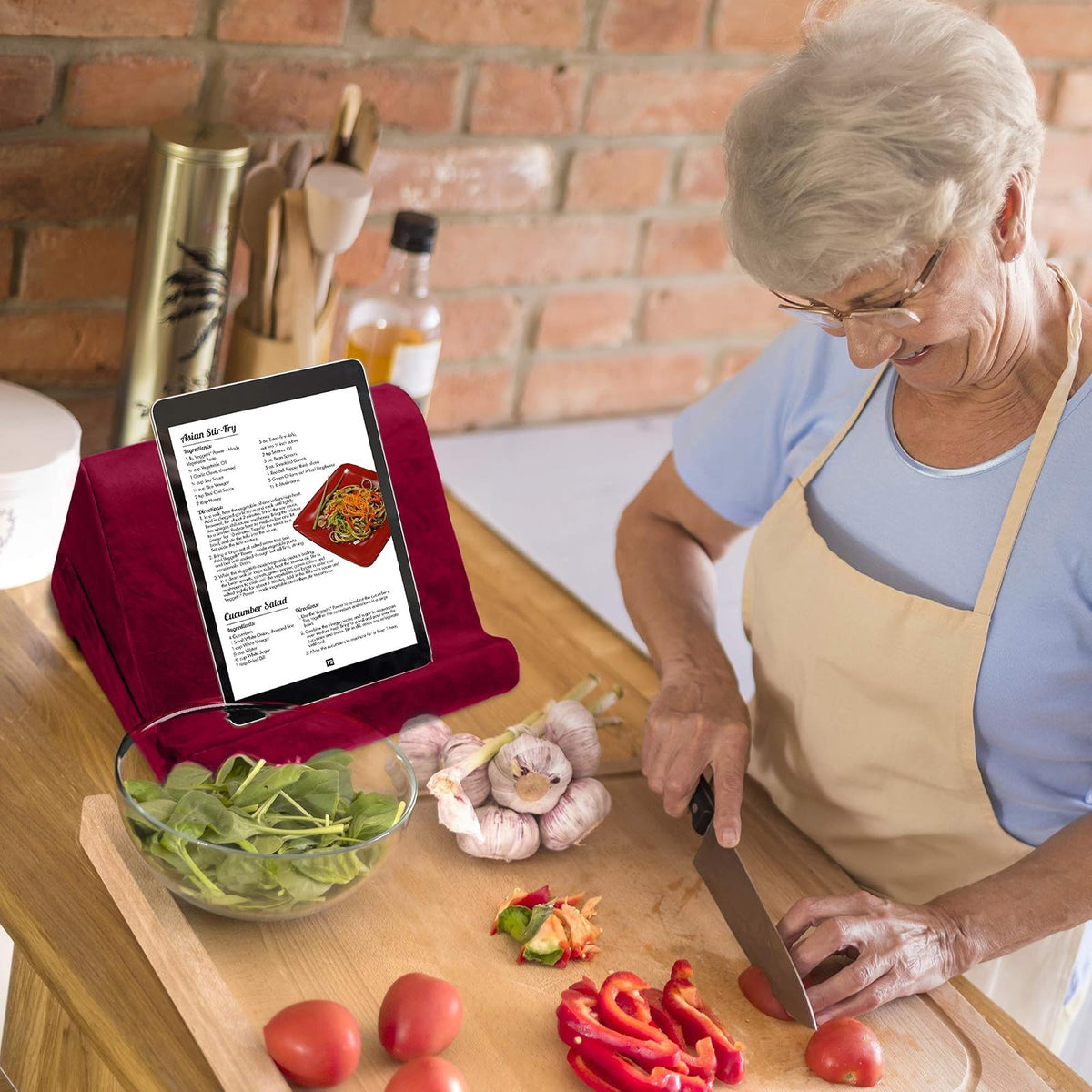 Ontel - Cojín de Almohada Ultra multiángulo Suave para Tablet, Color borgoña, cómoda visualización en ángulo para iPad, tabletas, Kindle, Smartphones, Libros, revistas y más