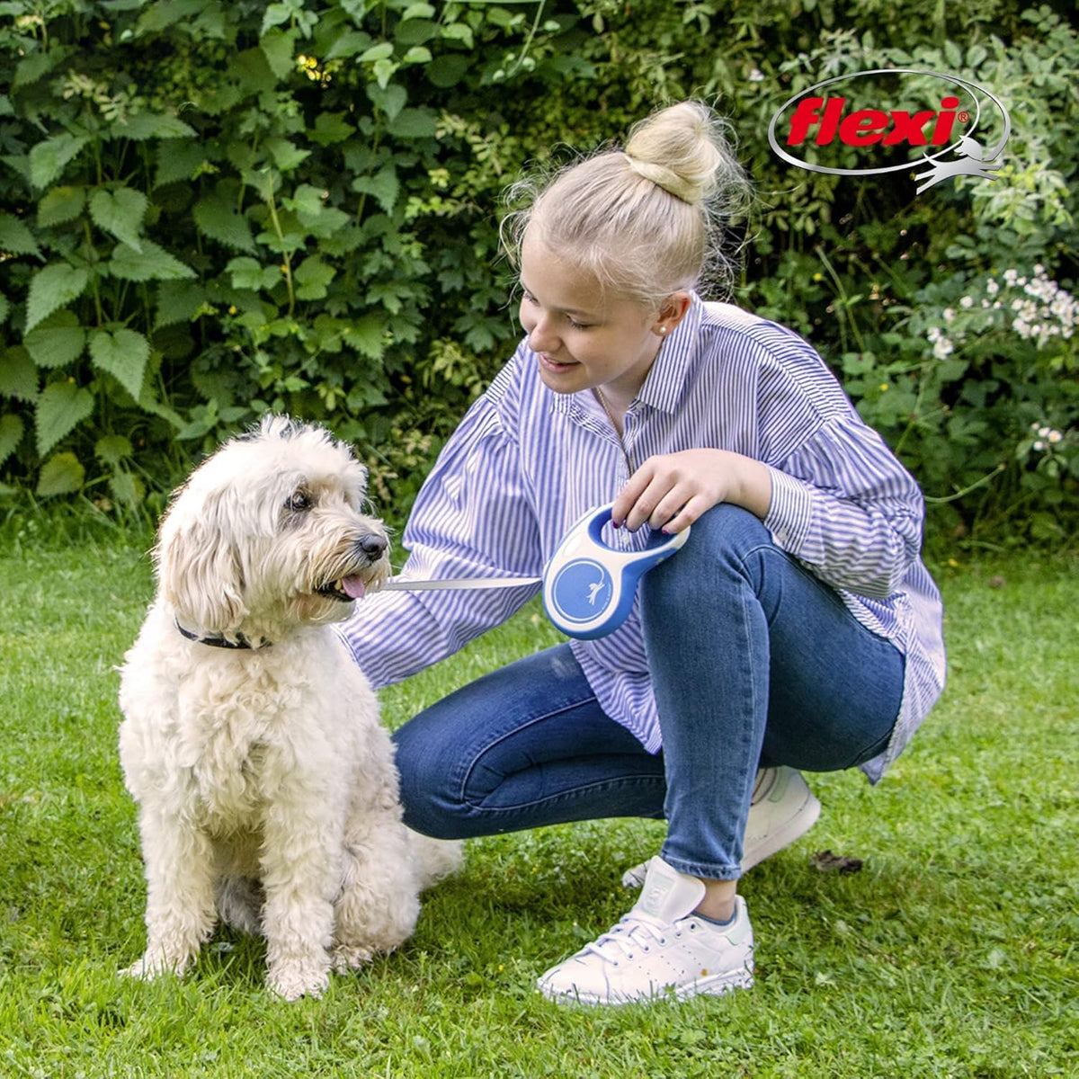 FLEXI - Correa retráctil para Perro (Cinta), ergonómica, Duradera y sin enredos, para Perros de hasta 33 Libras, 15 pies, pequeña, Azul