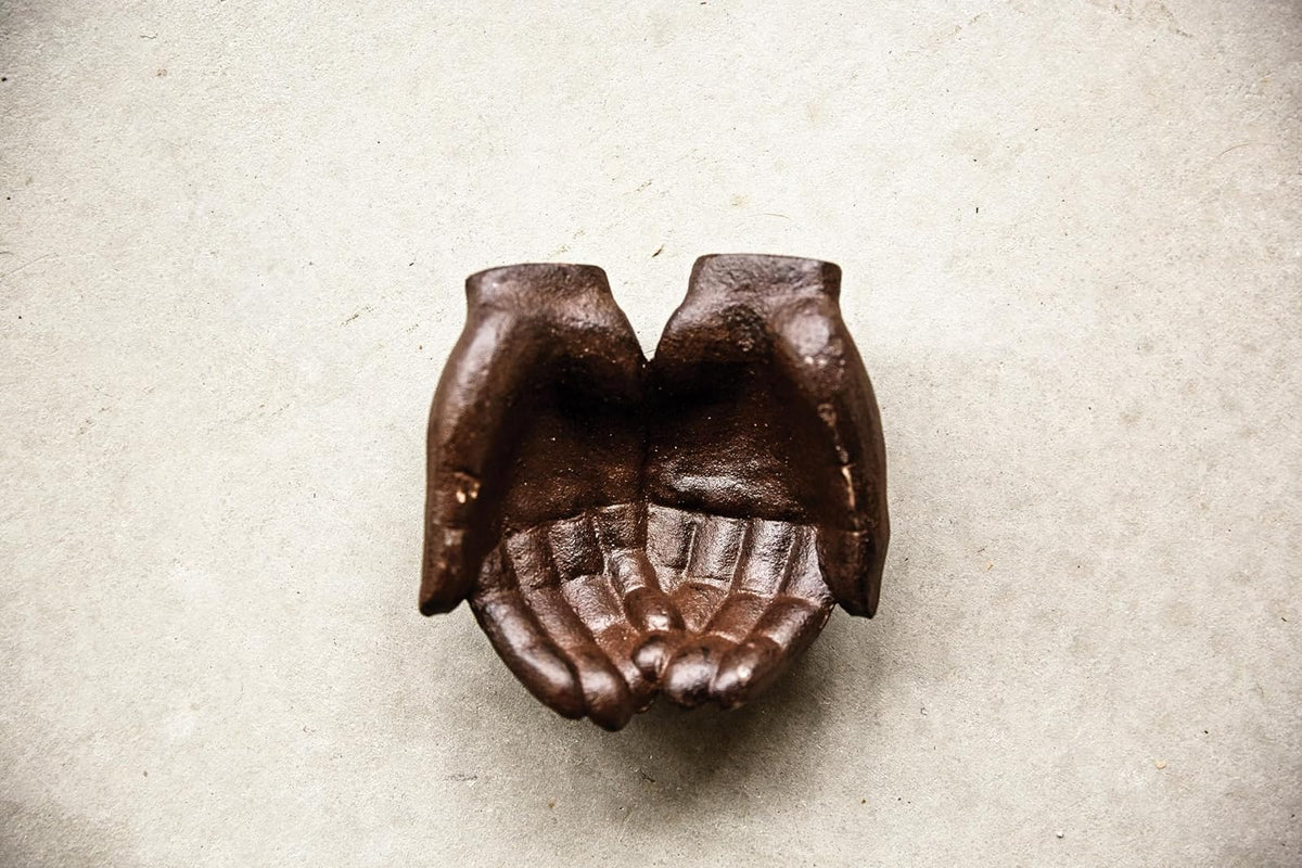 Creative Co-op HD5974 Bristol Terrace Decorative Cast Iron Hands Dish with Rust Finish