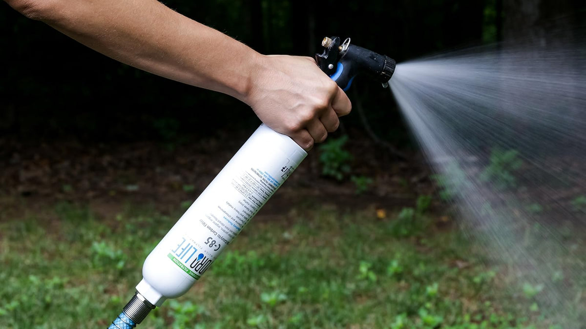 Camco Hydro Life 52700 - Filtro de Agua en línea (con Protector de Manguera Flexible, Hydroponics C-85)