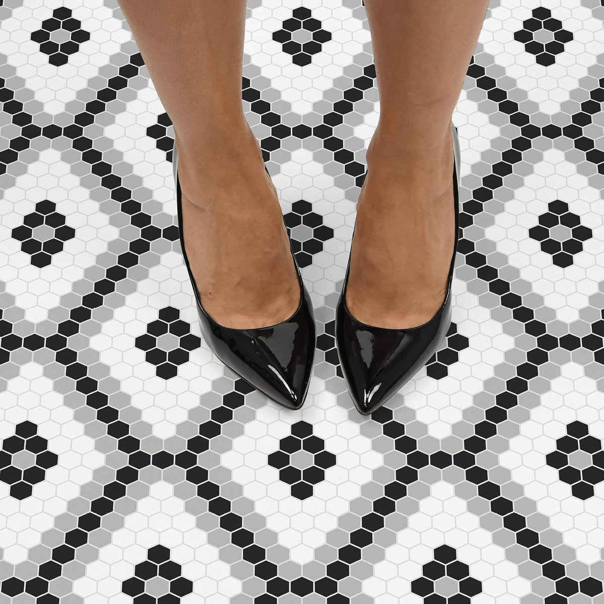 FloorPops FP2950 Leyton - Azulejos de piso para despegar y pegar, color negro