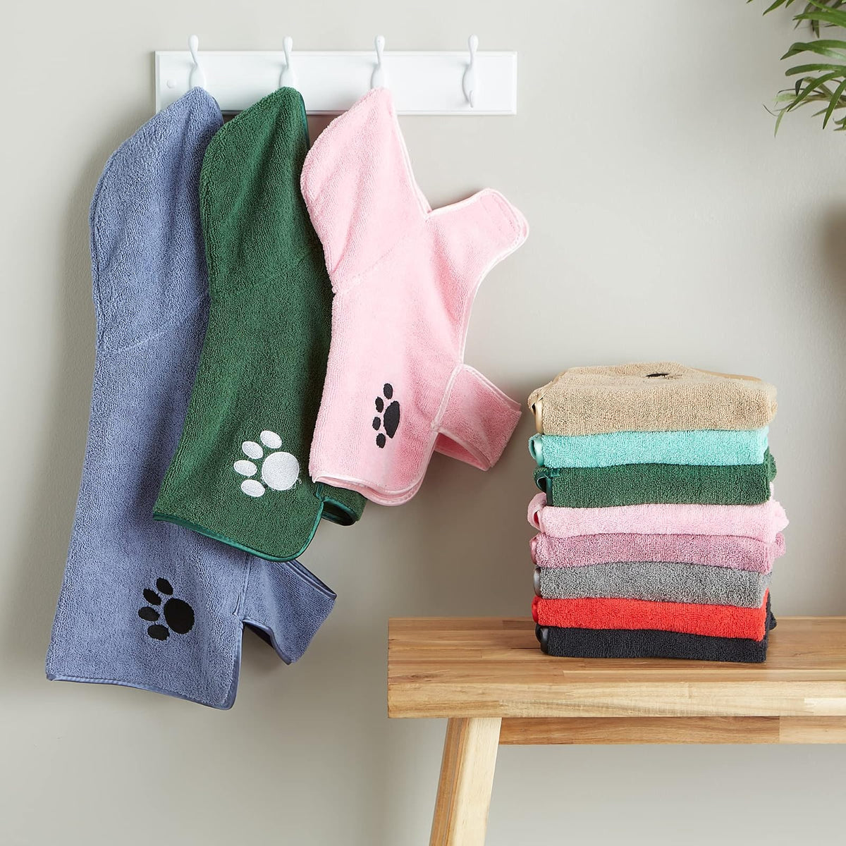 Bone Dry Colección Pet Robe - Bata de baño de Microfibra Absorbente Bordada con Cierre Ajustable, para Perros y Gatos, Talla M, Color Aguamarina