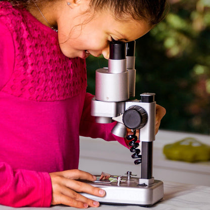 National Geographic - Microscopio dual con más de 50 accesorios | Iluminación LED dual, 10 diapositivas preparadas, 10 diapositivas en blanco, más de 50 piezas, experimentos de biología