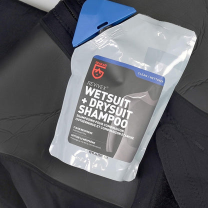 Limpiador y acondicionador de Neopreno Gear Aid para Neopreno, Elimina bacterias, Sal y residuos con champú Concentrado, 10 onzas líquidas
