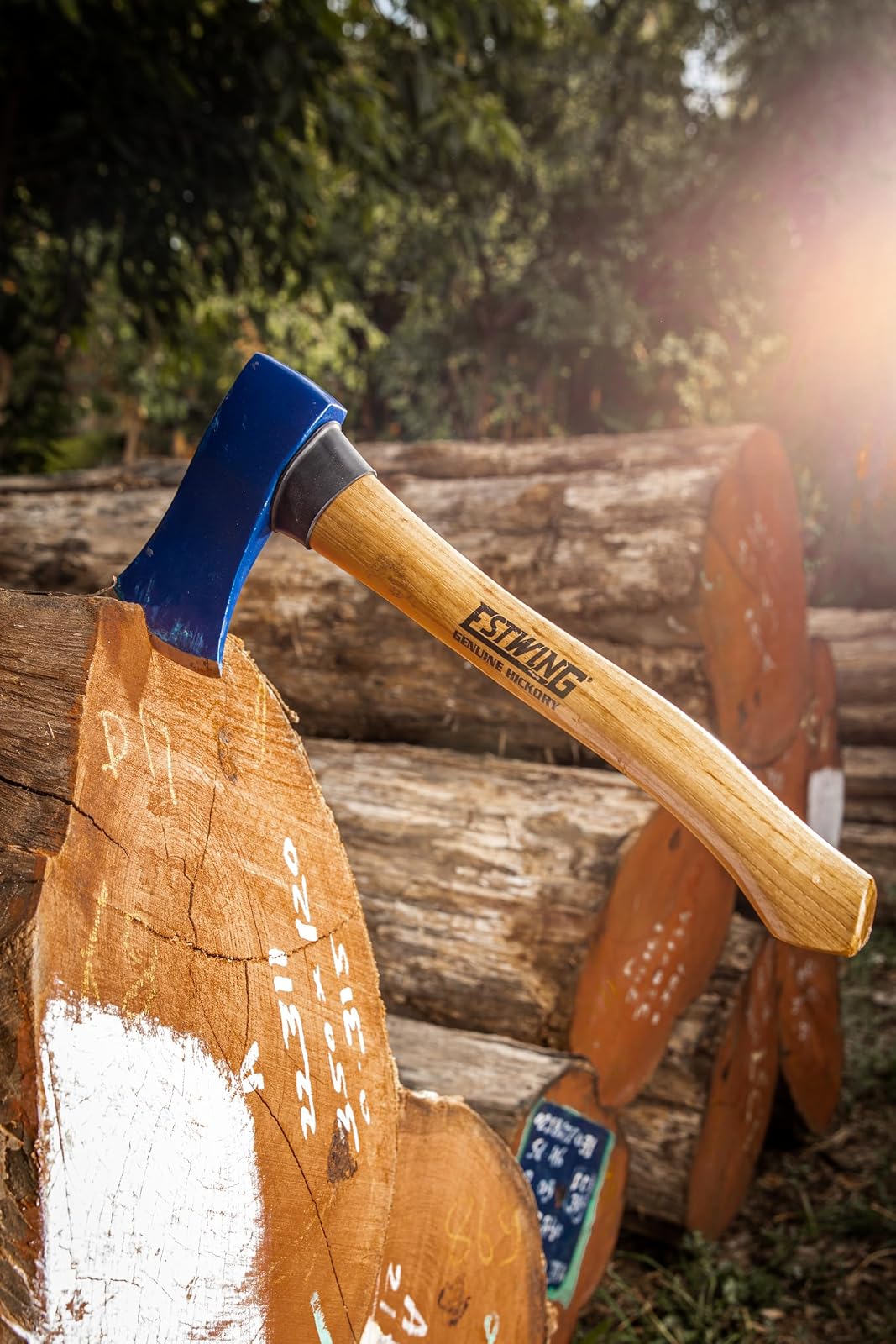 Estwing Axe, Mango de 14 Pulgadas, Cabeza de 1.4 Libras con Mango de Madera Nogal, Modelo #62370