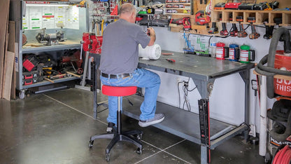 Powerbuilt Rolling Shop Taburete con Altura Ajustable, Asiento de Garaje mecánico con Acolchado - 240250, Rojo