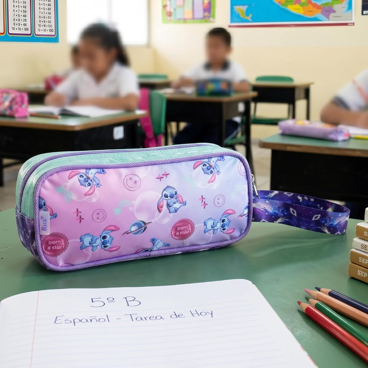Ruz Lapicera Triple Infantil y Preescolar | Stitch | 100% Poliéster | Organizador Escolar para Niños con Múltiples Bolsillos y Cierre | Recomendado desde 3 años
