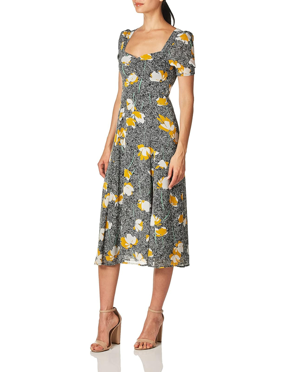 ASTR the label Vestido de Manga Corta Zenn Midi con Escote de corazón Vestido para Mujer