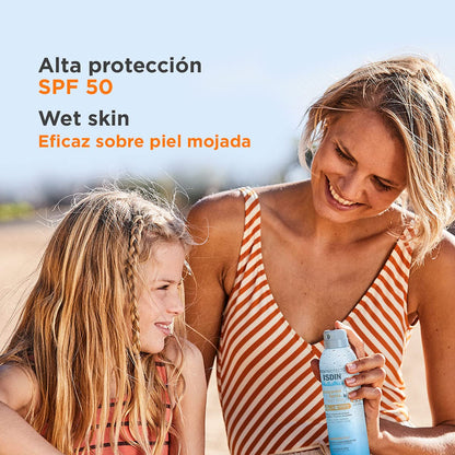 ISDIN fotoprotector transparent spray wet skin pediatrics spf 50, protector solar corporal para ninos, textura invisible y ligera para piel mojada, 250ml