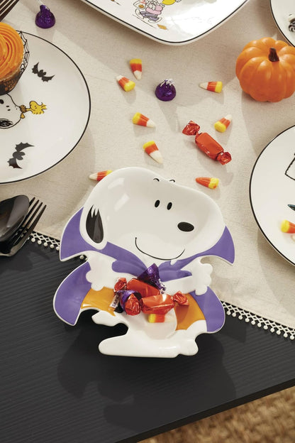Lenox 896690 Plato figurativo de la Gran Calabaza | porcelana, lavar a mano solo | diseño figural snoopy | plato para servir Halloween de 8 x 6.5 pulgadas, plato de baratija