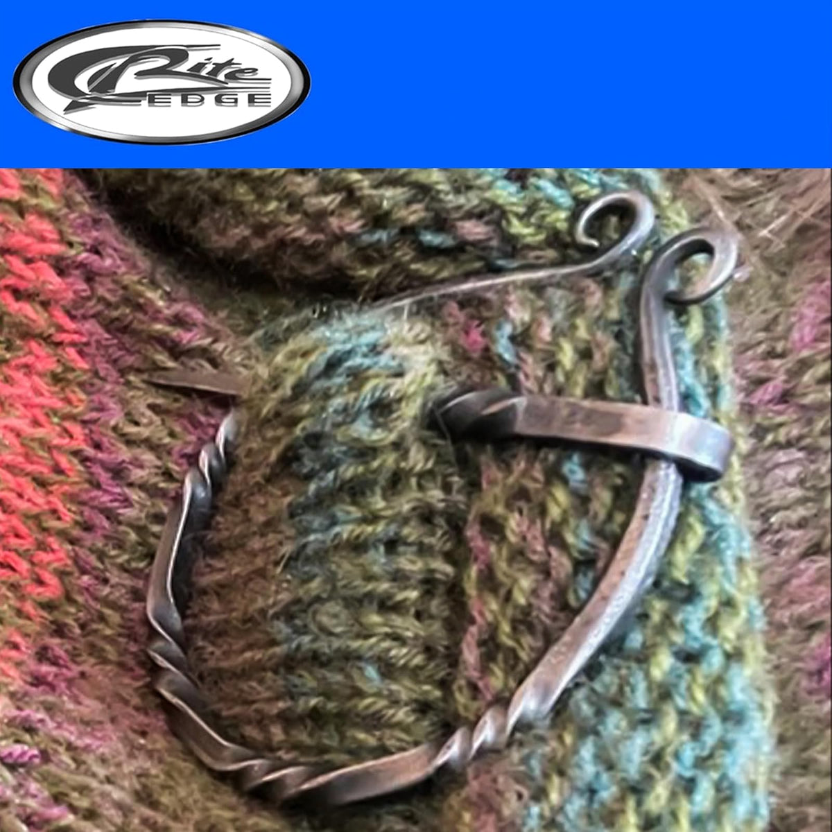 SZCO Supplies Medieval Cloak Pin