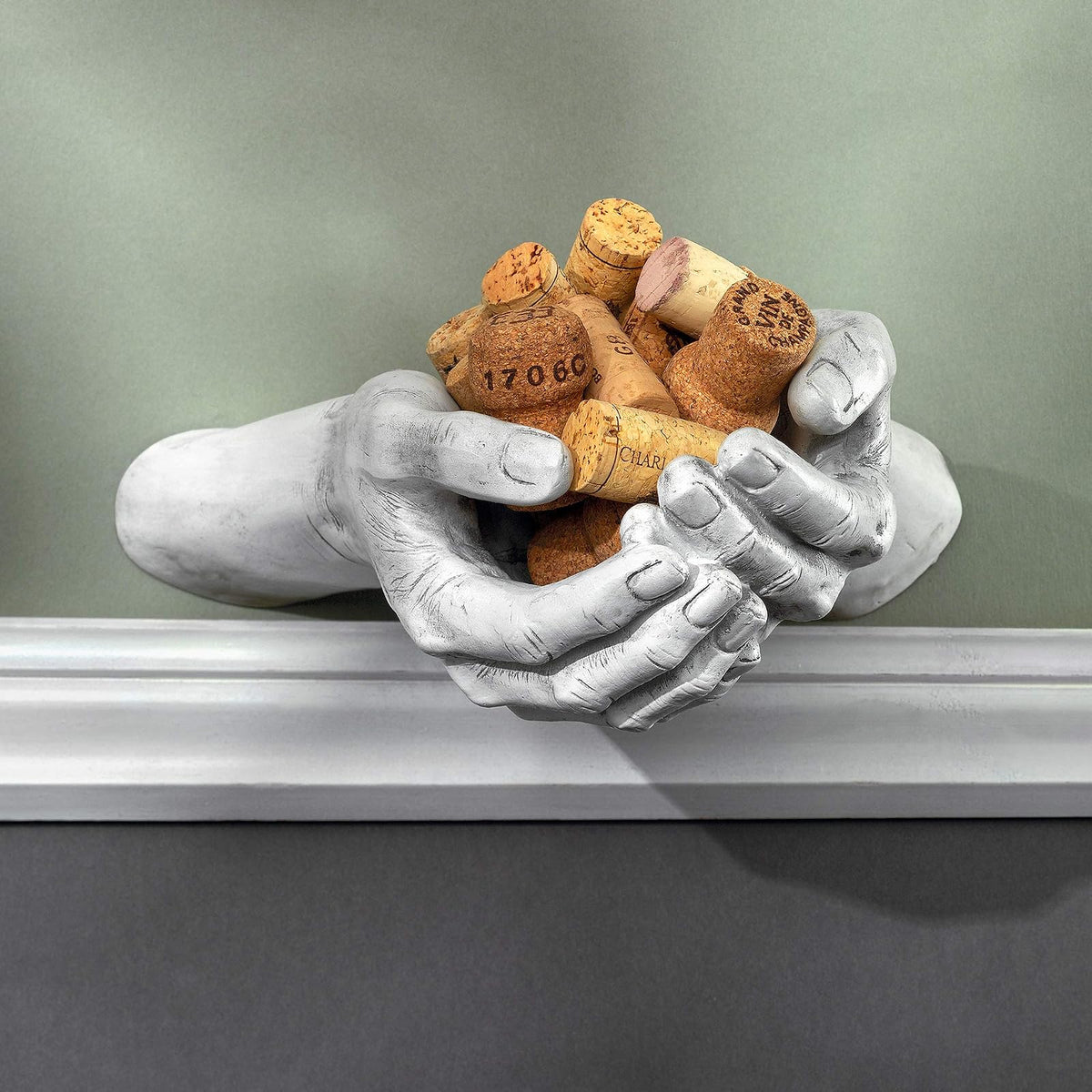 Design Toscano The Offering Hands - Escultura de pared, 11 pulgadas de ancho x 8 pulgadas de profundidad x 3.5 pulgadas de alto, piedra antigua