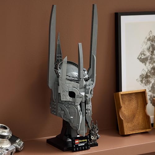 LEGO Icons El Señor de los Anillos: Casco de Sauron – Objeto de Decoración Coleccionable – Kit de Construcción para Adultos con el Casco de Sauron y una Minifigura – 11373