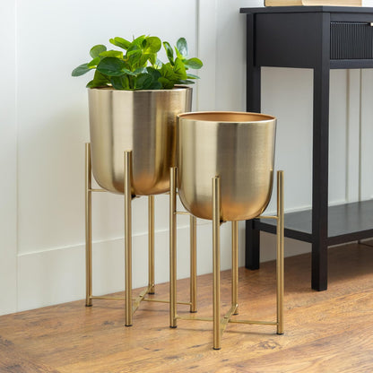 CosmoLiving by Cosmopolitan - Maceta Grande de Metal para Interiores y Exteriores, con Soporte extraíble, Juego de 2 macetas de 19 Pulgadas, 22 Pulgadas de Alto, Dorado
