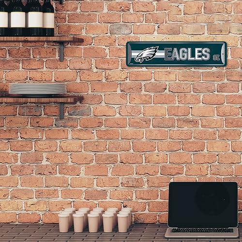 Rico Industries Placa metálica para calle de la NFL Philadelphia Eagles Home Decor (10 x 38 cm), ideal para el hogar, oficina, dormitorio y cueva de hombres, fabricada en plata