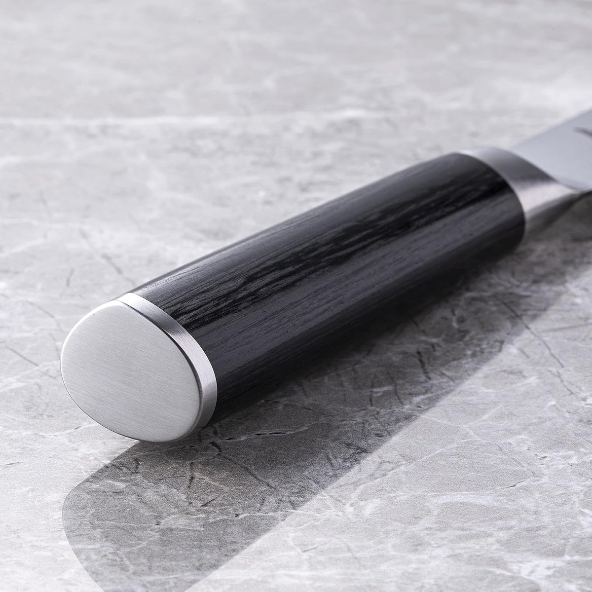 Shun Classic Cuchillo Santoku Multiusos VG-MAX 7" | Ebano Pakkawood, hendiduras suelo hueco, reduccion friccion, cortes suaves, hecho a mano Japon