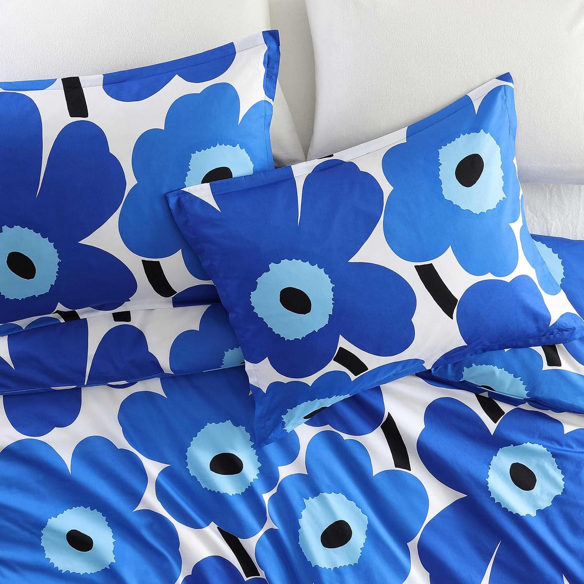 MARIMEKKO - Juego de Funda de edredón Reversible tamaño Full/Queen, percal de algodón con Fundas Decorativas a Juego, diseño Floral Unikko en Azul, Ropa de Cama para el hogar