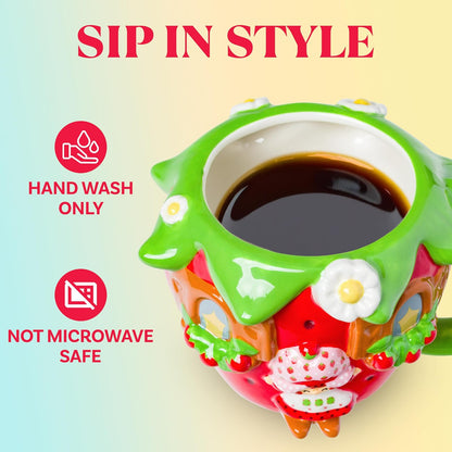 Silver Buffalo Strawberry Shortcake clásico Cake Taza de cerámica 3D esculpida de 20 onzas