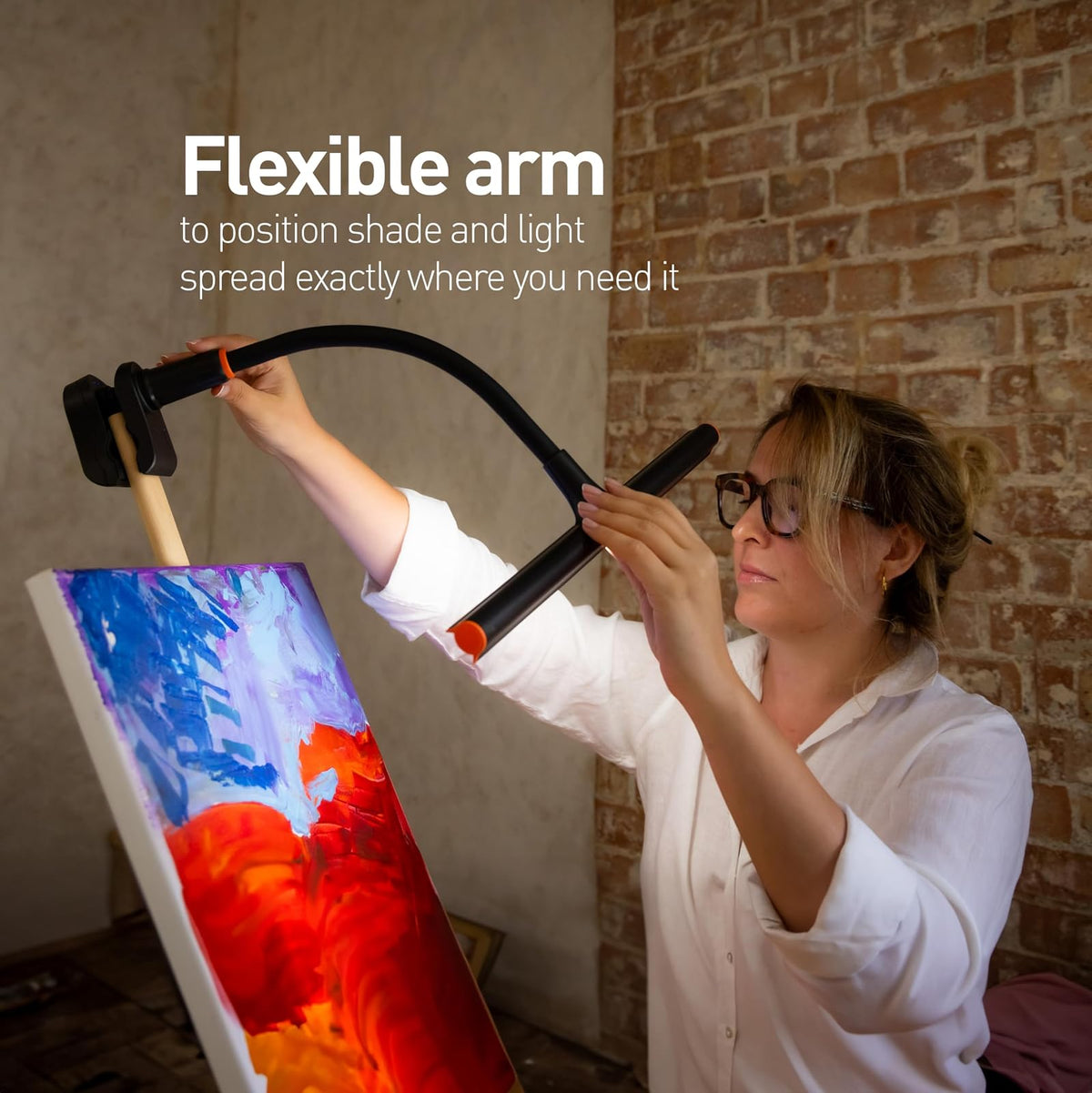 daylight Company Easel Lamp Go™ Premium 95+ CRI Lámpara de arte LED con atenuador de 3 pasos, cable USB-C y batería integrada para una excelente reproducción de color e iluminación ininterrumpida