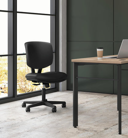 HON Volt - Silla de computadora sin Brazos para computadora de Oficina reclinable ergonómica, Asiento Trasero de Piel Softhread, Silla de computadora giratoria para computadoras, Trabajo, Color Negro