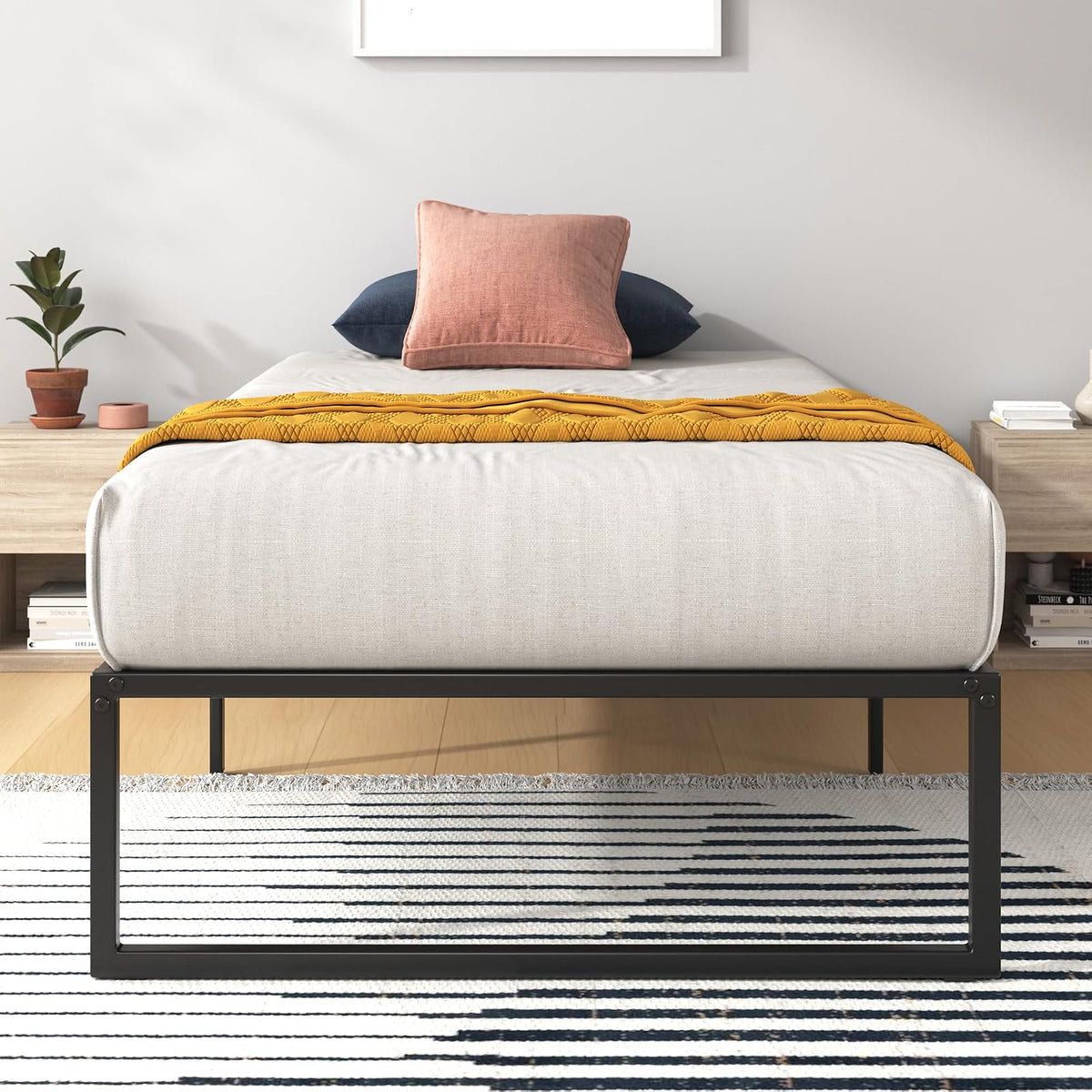 ZINUS Lorelei - Marco de Cama de Plataforma de Metal de 14 Pulgadas, Soporte de Listones de Acero, no Necesita somier, Embalaje ecológico WonderBox (TM), Almacenamiento Debajo de la Cama de 12.5