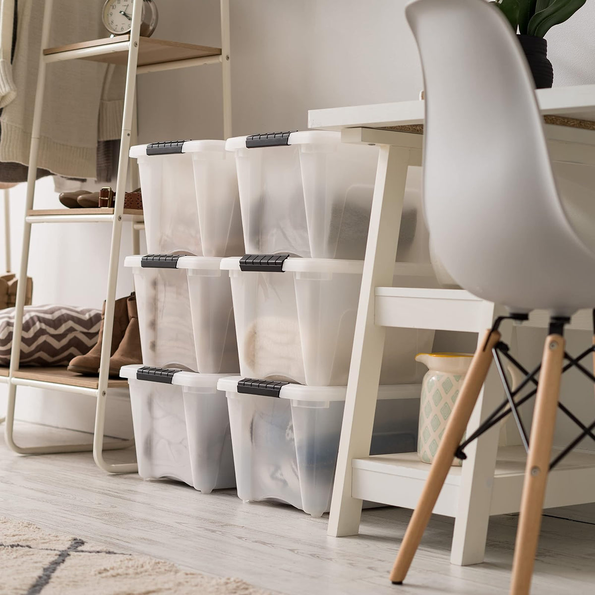 IRIS USA 6 Contenedores de 19 Qt con Tapa, Perla | Oculta el contenido para una apariencia limpia. Ideal para ropa de cama, decoración y clóset. Diseño anidable.