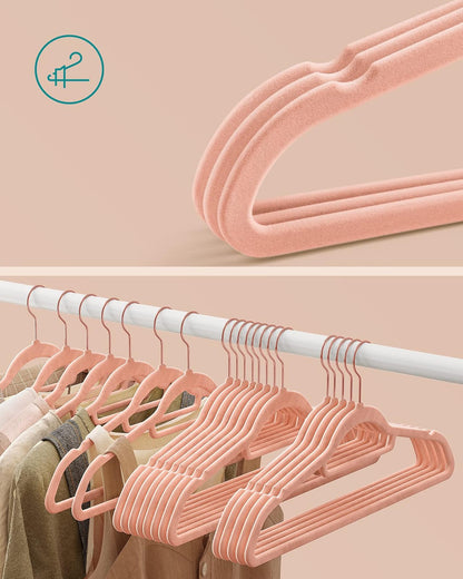 SONGMICS Juego de 50 Percha de Terciopelo, Antideslizantes | con Barr y Gancho, 0.6 cm Espesor, 43.5 cm Largo, Oro Rosa y Rosa Claro, Colección BREANNA MCRF21PK50