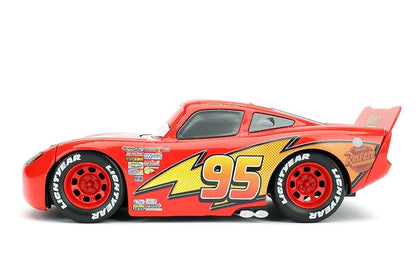 Disney Pixar Cars 3 1:24 Lightning Mcqueen Automóvil Fundido a presión con Estante para neumáticos (99751)
