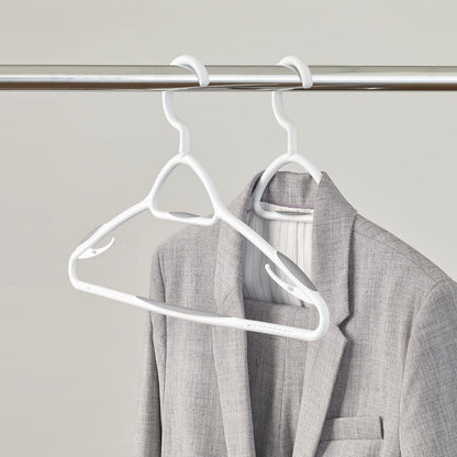 neatfreak - Juego de 5 Perchas Antideslizantes de Lujo - Perchas Que ahorran Espacio para Ropa, Pantalones, Chaquetas y Camisa, Paquete de 5, Blanco/Gris