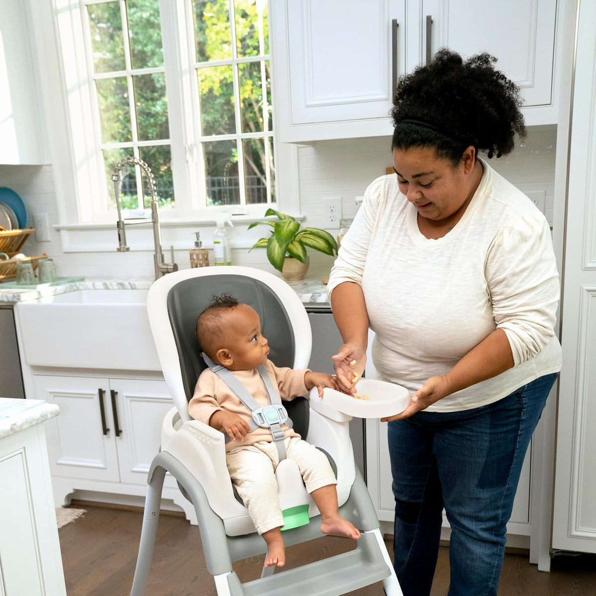 Ingenuity - Silla Alta 6 en 1 para bebé, apartir de 6 meses, multifuncional, con cinturón de seguridad de 5 puntos, 2 bandejas aptas para lavavajillas, adaptable al crecimiento, color gris