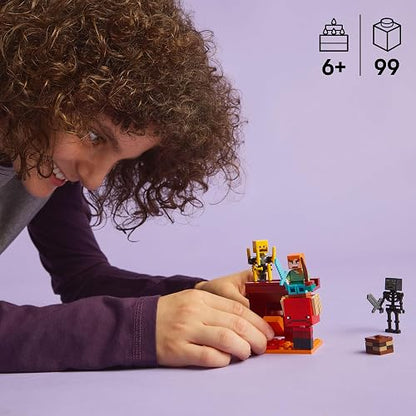 LEGO® Minecraft® La Batalla de Lava del Inframundo Fortaleza Juguete construible, Figuras de Alex, Esqueleto de Wither, Blaze y Caminante, Bosque Carmesí, para niños de 6 años o más 21266