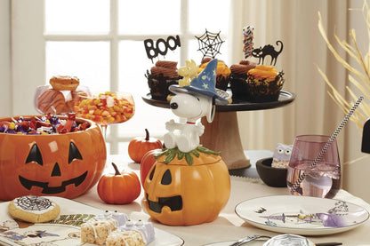 Lenox 896690 Plato figurativo de la Gran Calabaza | porcelana, lavar a mano solo | diseño figural snoopy | plato para servir Halloween de 8 x 6.5 pulgadas, plato de baratija