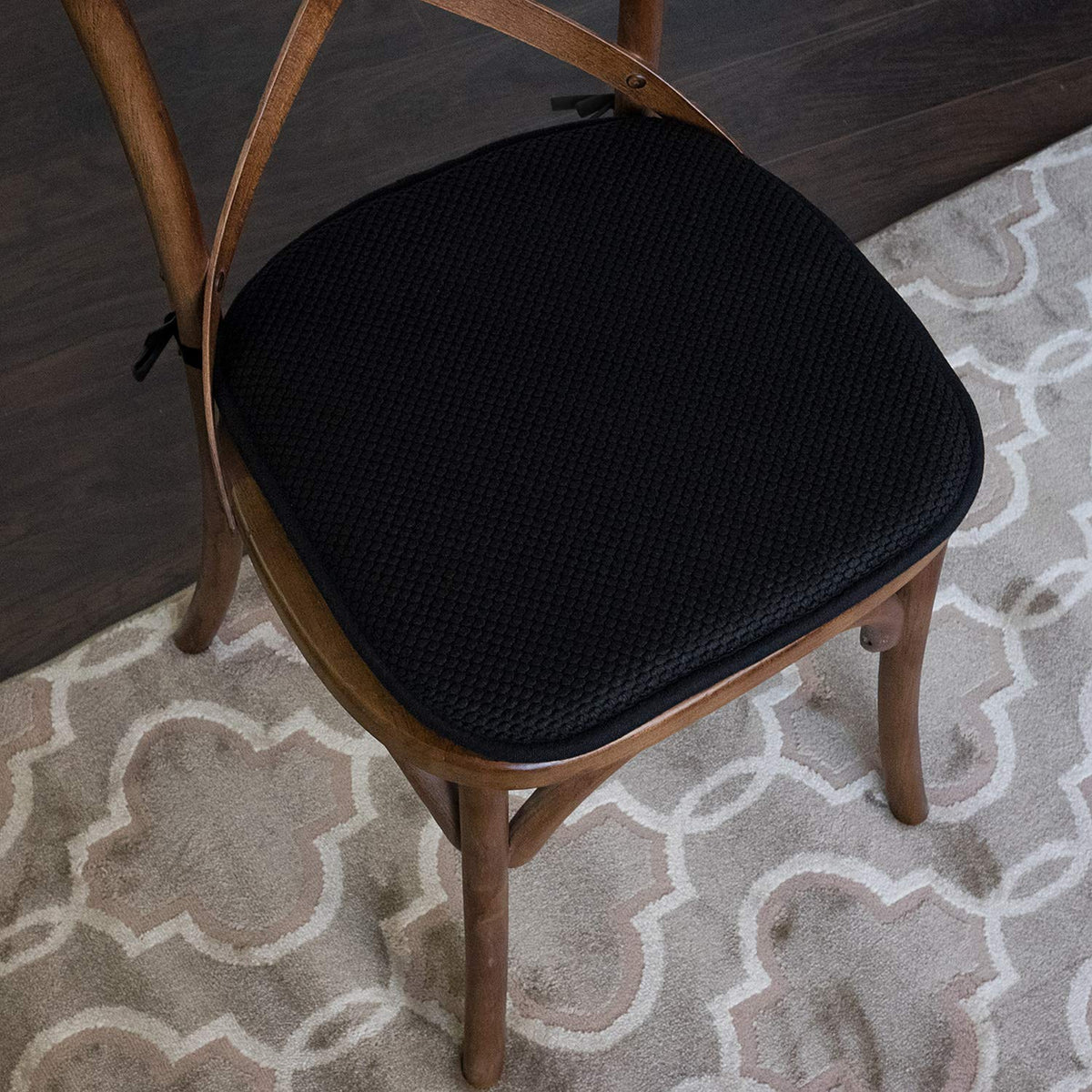 Sweet Home Collection - Funda de Asiento de Goma Antideslizante, Redonda, Cuadrada, 16 x 16 Pulgadas, Negro, Paquete de 4, 1