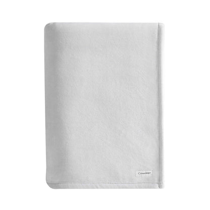Calvin Klein - Manta de Felpa Suave, Manta de Cama de Peso Medio (Gris Aluminio, Queen)